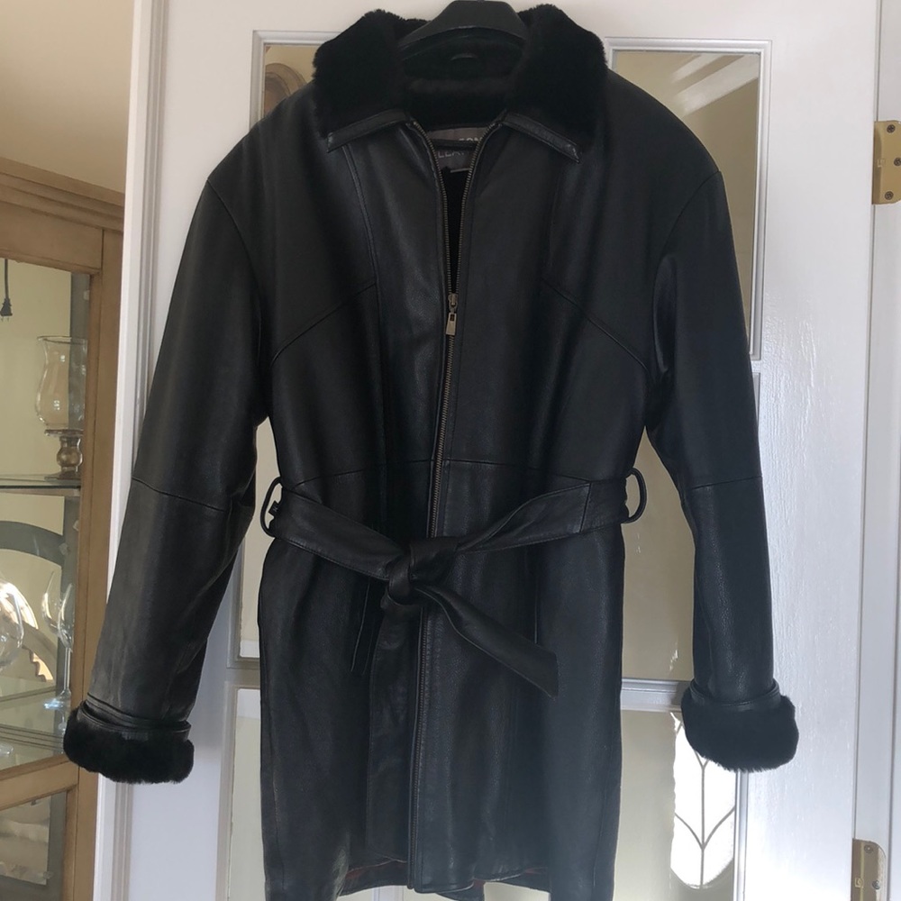 Women’s Wilson leather coat w/ fur